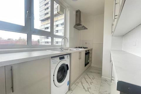 undefined, Wolffe Gardens, Stratford, Newham, London, E15