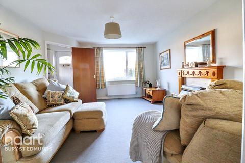 3 bedroom semi-detached house for sale, Tassel Road, Bury St Edmunds