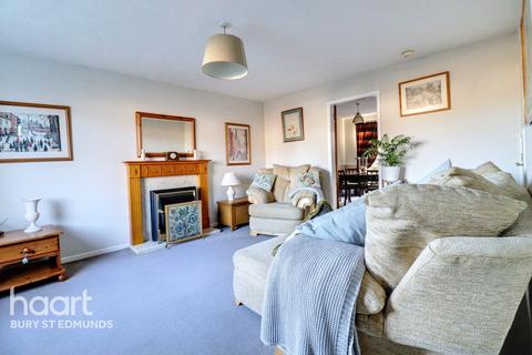 3 bedroom semi-detached house for sale, Tassel Road, Bury St Edmunds