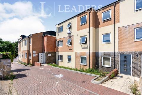 4 bedroom flat to rent, Warren Avenue, Southampton, SO16