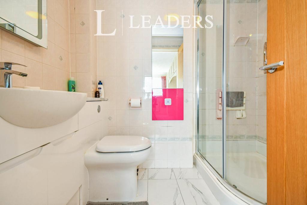 Ensuite Shower Room