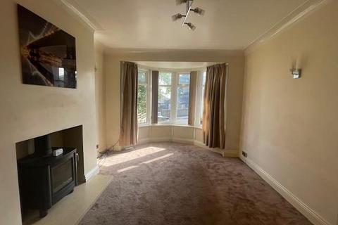 3 bedroom terraced house to rent, Beechwood Avenue, Bradford BD6