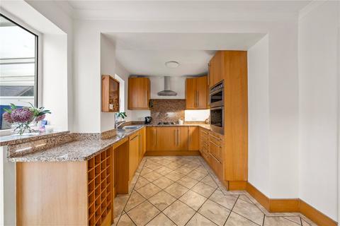 5 bedroom semi-detached house to rent, Derwent Avenue, London, SW15