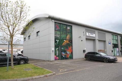 Warehouse for sale, Solar Way Amesbury SP4 7SZ