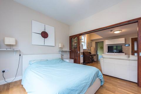 undefined, Woodside Lane, North Finchley, London, N12