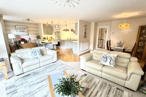 2 bedroom apartment for sale, Woodland View, Duporth, St. Austell