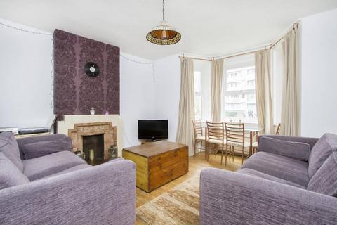 2 bedroom flat to rent, Philpot Street, Whitechapel, London, E1