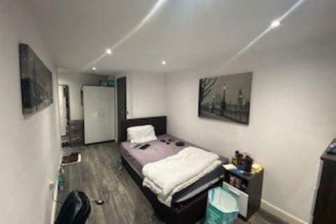 1 bedroom in a house share to rent, Rm 2, 70 Broadway, Peterborough, PE1 1SU