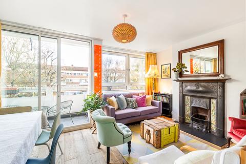 3 bedroom flat to rent, Pownall Road, London E8