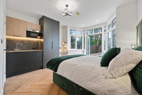 undefined, Corringway, Ealing
