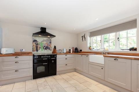 3 bedroom semi-detached house to rent, White Barn, Boars Hill