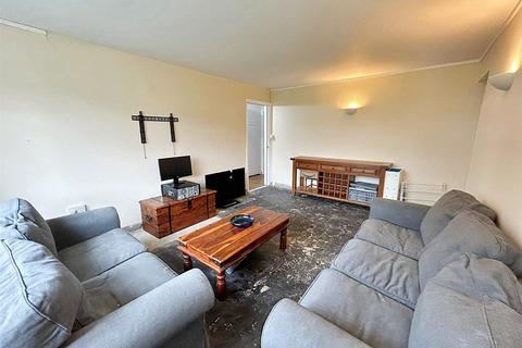 undefined, Maes Piode, Llandybie, Ammanford