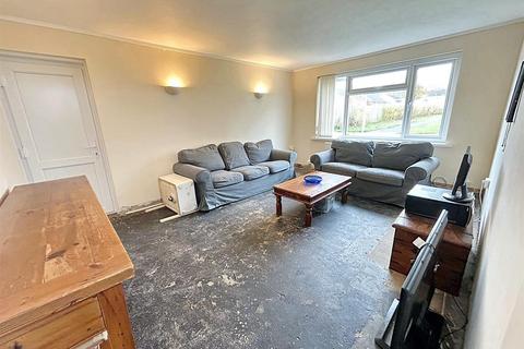 undefined, Maes Piode, Llandybie, Ammanford