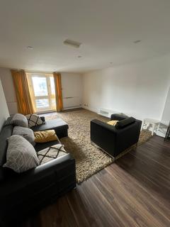 2 bedroom flat to rent, Pepper Street, London E14