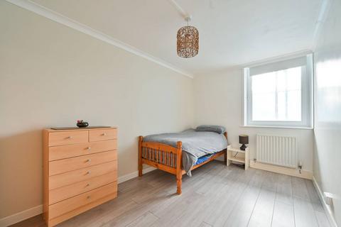 2 bedroom flat for sale, Dacres Road, Forest Hill, London, SE23