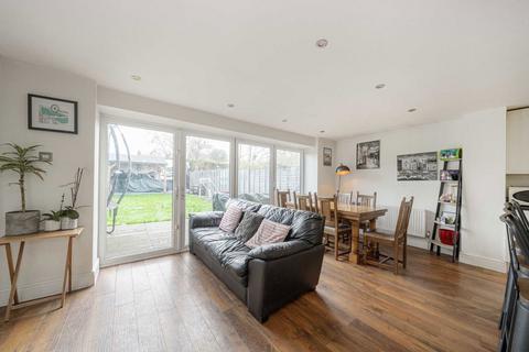 undefined, Kingsmead Avenue, Sunbury-On-Thames TW16