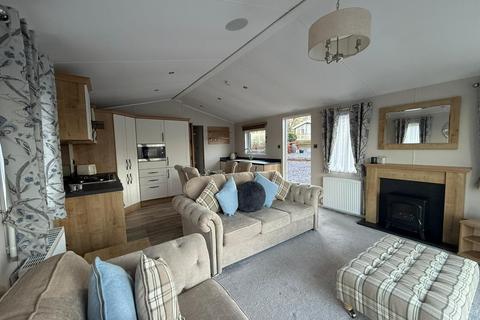 2 bedroom lodge for sale, Cheriton Bishop Devon