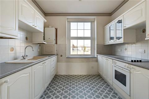 2 bedroom flat to rent, The Retreat Leamington Road, Broadway, Worcestershire, WR12