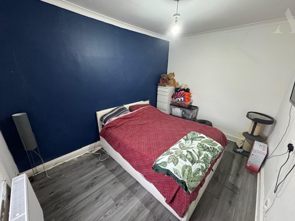 69a Sladefield Road bedroom 2.jpeg
