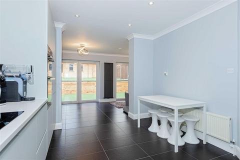 undefined, Findon Road, Worthing