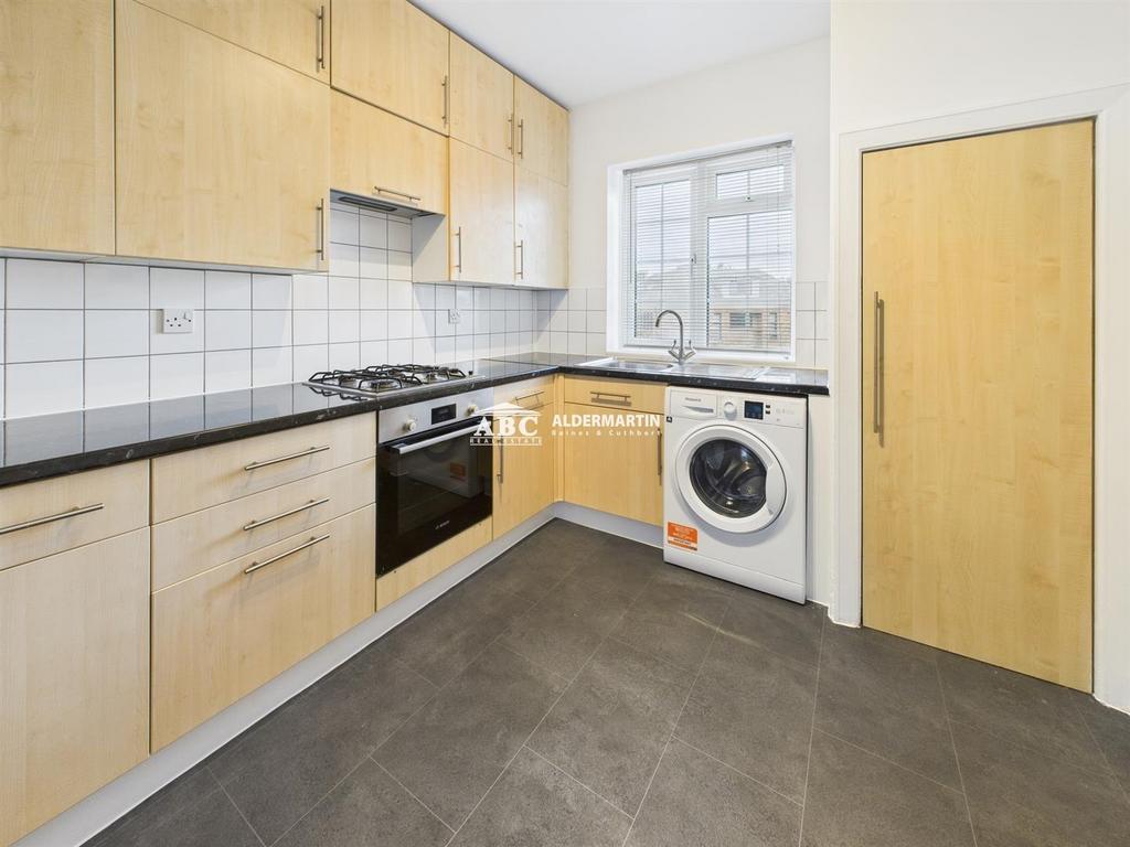 CAM03215 G0-PR0064-STILL001.jpg