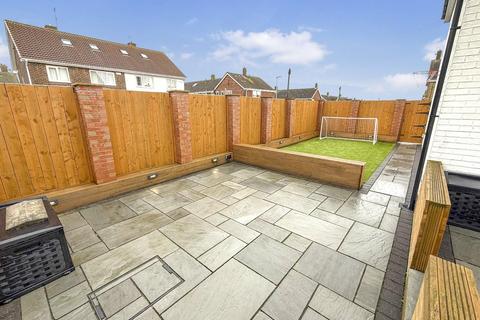 4 bedroom end of terrace house for sale, Macaulay Road, Rift House, Hartlepool