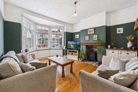 3 bedroom semi-detached house for sale, Lyndhurst Road, Monkseaton