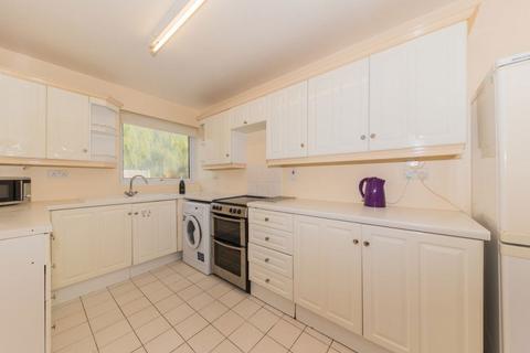4 bedroom house to rent, Kemsing Gardens, Canterbury