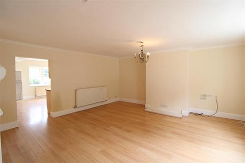 undefined, Halifax Road, Huddersfield HD3