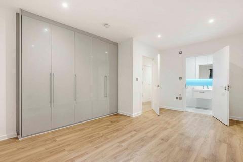 2 bedroom apartment for sale, Clifton Walk, London
