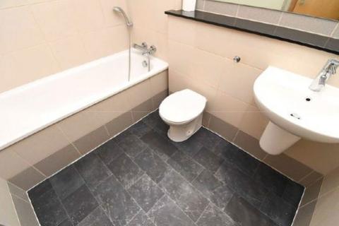 3 bedroom apartment for sale, East Float Quay, Dock Road, Birkenhead, CH41 1DP