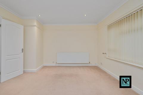 undefined, Milton Avenue, Tamworth, B79