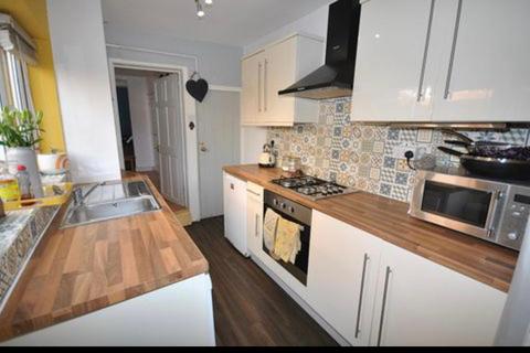 3 bedroom terraced house to rent, Lower Hester Street, Northampton NN2