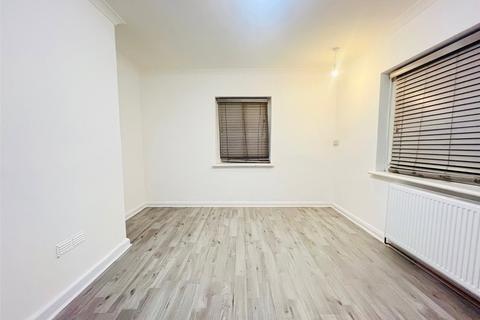 Terraced house to rent, Camden Gardens, Thornton Heath, CR7