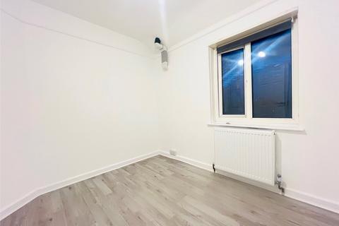Terraced house to rent, Camden Gardens, Thornton Heath, CR7