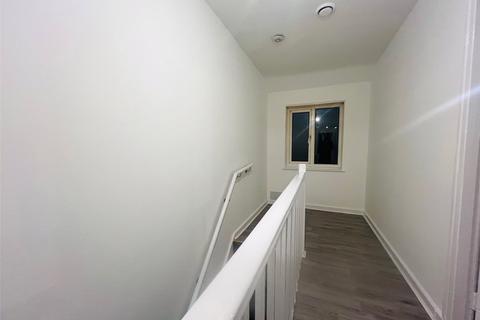 Terraced house to rent, Camden Gardens, Thornton Heath, CR7