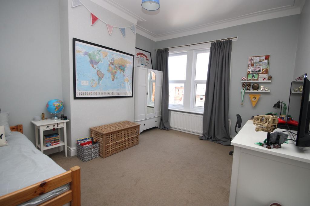 Bedroom 2 (Rear)