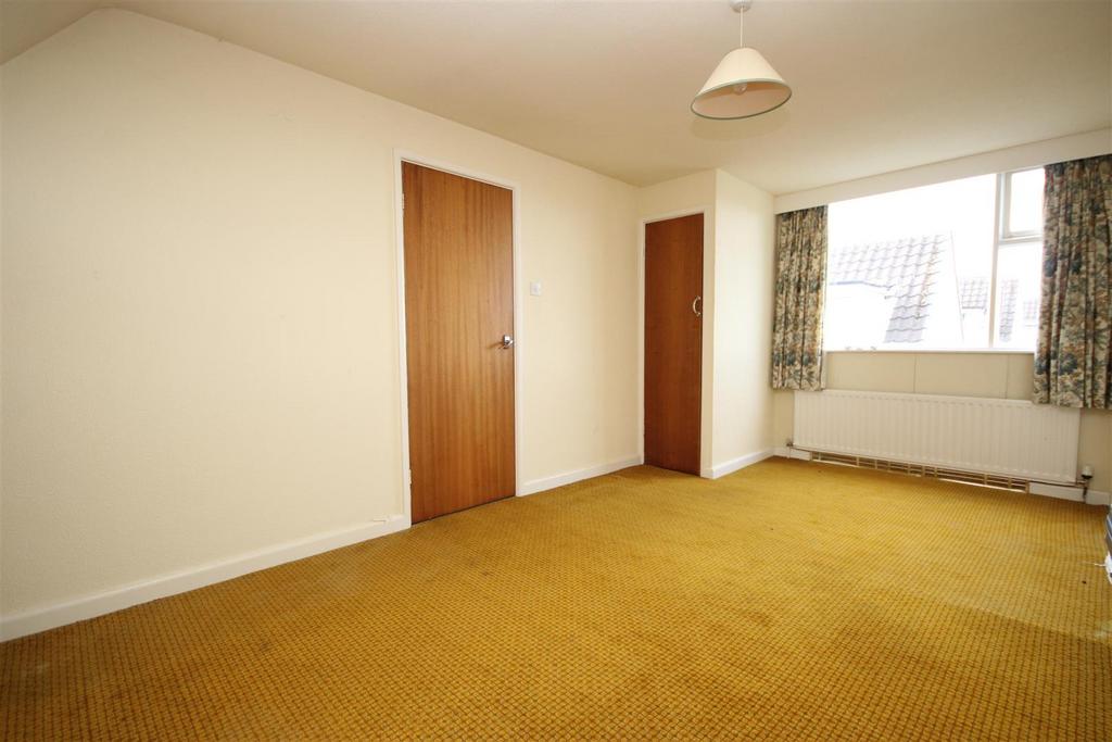 Bedroom 2 (Rear)