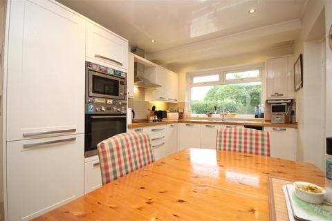 2 bedroom semi-detached bungalow for sale, Ravensbourne Avenue, East Boldon