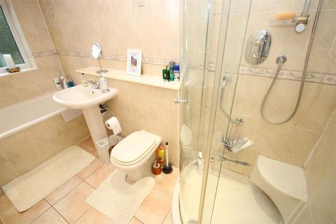 2 bedroom semi-detached bungalow for sale, Ravensbourne Avenue, East Boldon