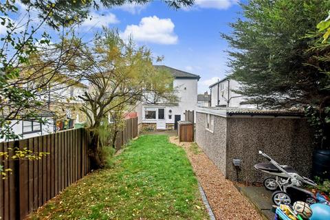 2 bedroom semi-detached house for sale, Moorland Road, Pudsey, West Yorkshire