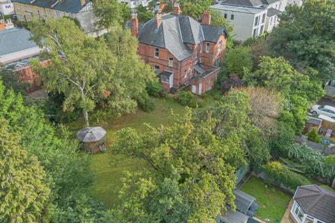 undefined, St. Annes Road, Cheltenham, Gloucestershire, GL52