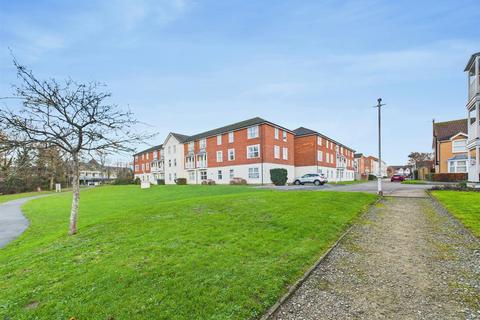 1 bedroom flat for sale, Whinchat, Aylesbury HP19