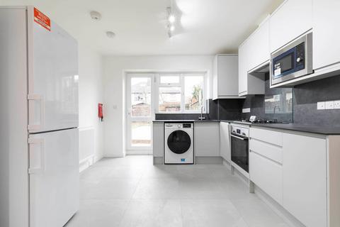 2 bedroom flat to rent, Burnley Road, London NW10
