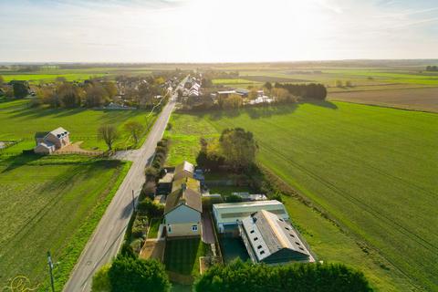 undefined, Ramsey Mereside PE26