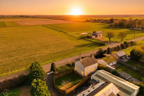 undefined, Ramsey Mereside PE26