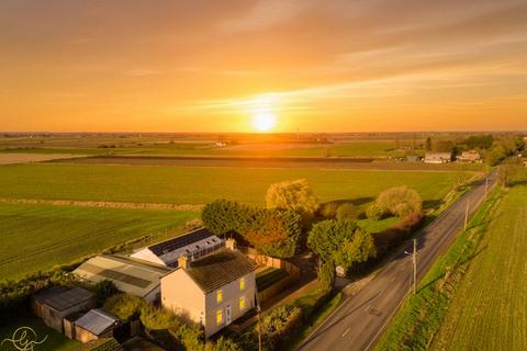 undefined, Ramsey Mereside PE26