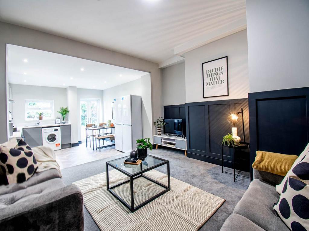 24 Grovehall Drive L