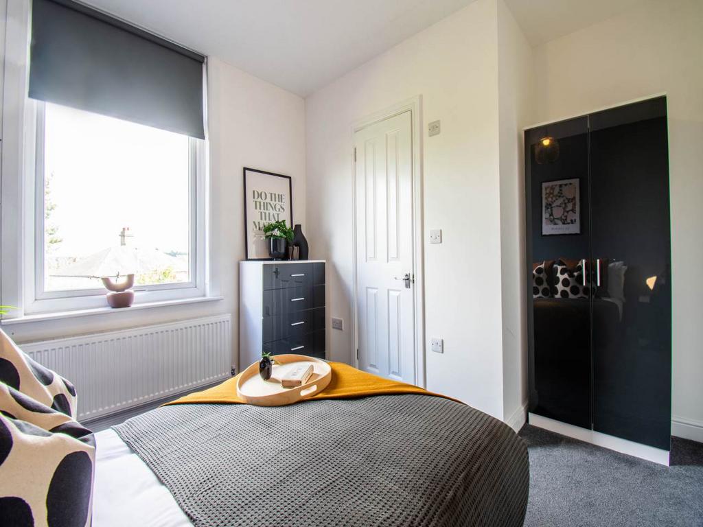 24 Grovehall Drive R