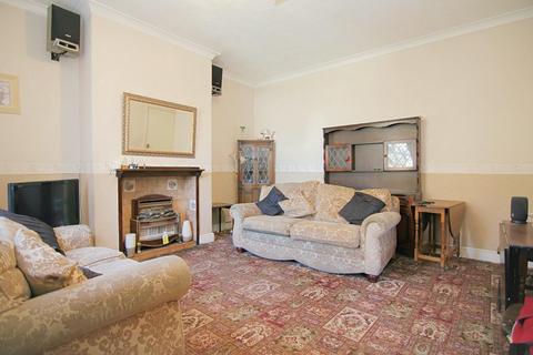 3 bedroom terraced house for sale, Gladstone Terrace, Pudsey, LS28 6NE